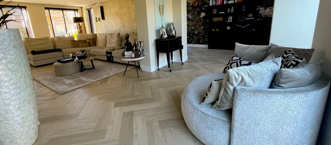 38FBD127-FB4D-4E40-97FA-B80D028BD9BC